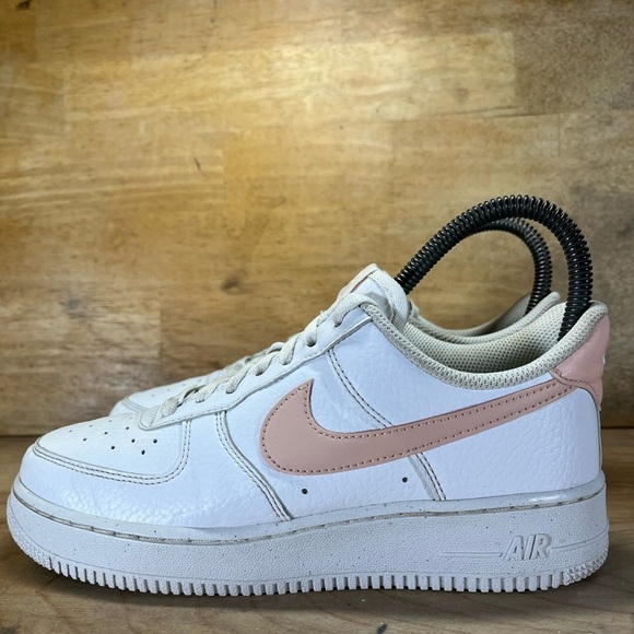 Nike Air Force 1 07 Next Nature Womens Sz 7.5 Shoes Sneakers White/Arctic Orange - Picture 3 of 8
